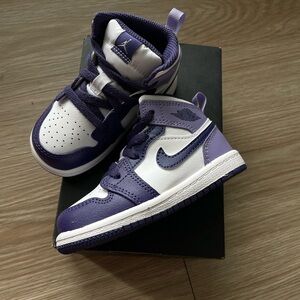 Nike Air Jordan 1 MID Shoes in Sky J Purple/White/Sky J Light Purple - 6C
